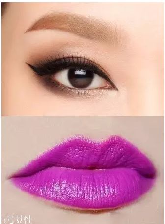 棕色眼影配什么口紅？任何唇色都可以