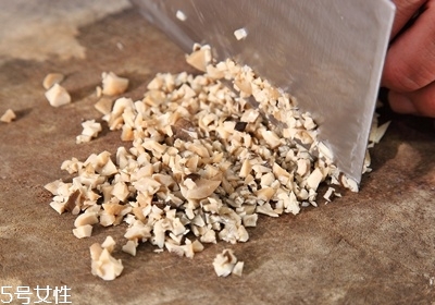 海鮮羹怎么做 吃得飽還暖身暖胃 海鮮羹怎么做 吃得飽還暖身暖胃