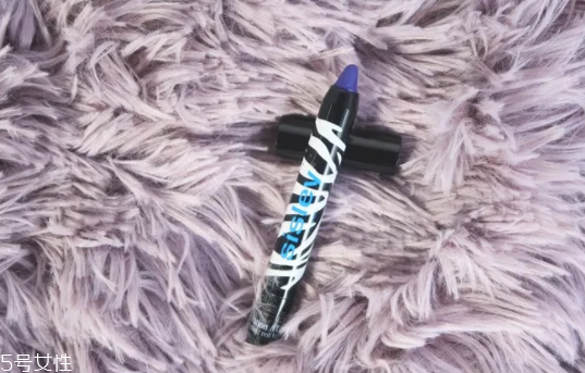 紫色眼影配什么口紅？配少女粉堪稱完美