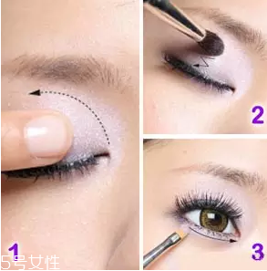 紫色眼影配什么口紅？配少女粉堪稱完美