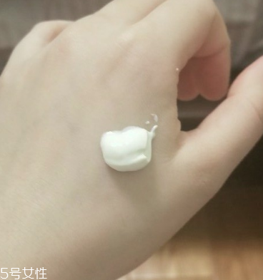 三款貴價防曬霜使用測評 人生一定要擁有一支的防曬霜 三款貴價防曬霜使用測評 人生一定要擁有一支的防曬霜