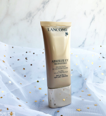 三款貴價防曬霜使用測評 人生一定要擁有一支的防曬霜 三款貴價防曬霜使用測評 人生一定要擁有一支的防曬霜