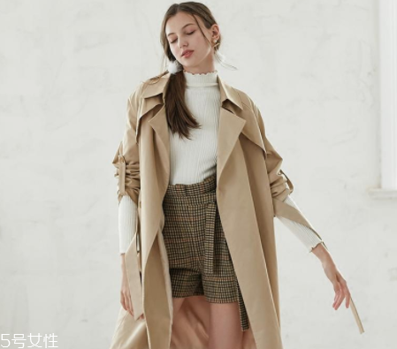 如何挑選風(fēng)衣？這些款式穿10年不過時(shí)