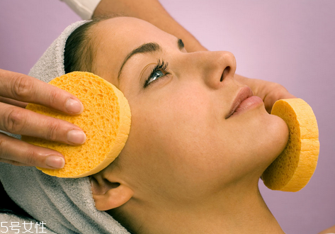 珍珠膏需要卸妝嗎 珍珠膏和bb霜的區(qū)別 珍珠膏需要卸妝嗎 珍珠膏和bb霜的區(qū)別