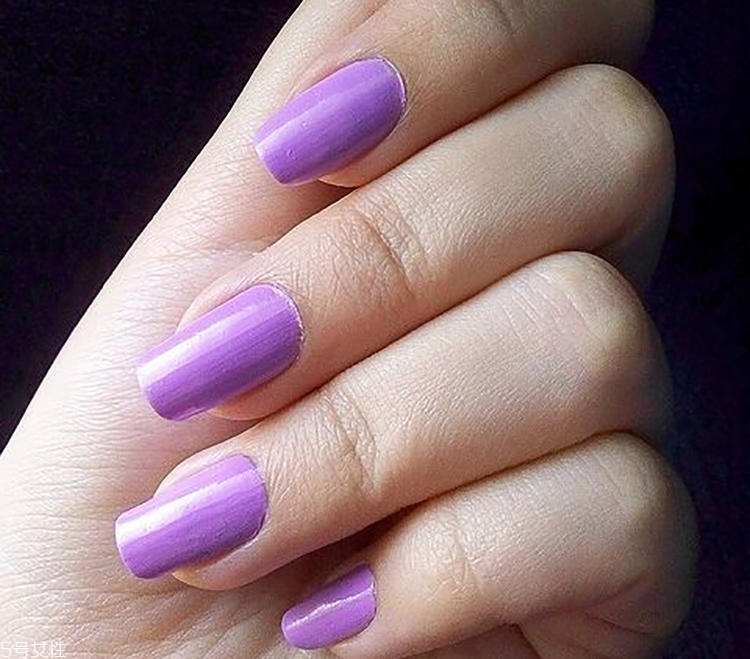 紫色美甲圖片2018款式 耀眼紫光綻放指尖 紫色美甲圖片2018款式 耀眼紫光綻放指尖