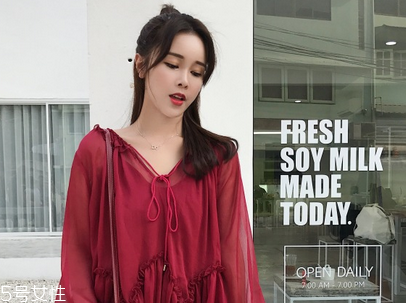 歐萊雅精華液哪個(gè)好 乳液和精華使用的先后順序 歐萊雅精華液哪個(gè)好 乳液和精華使用的先后順序