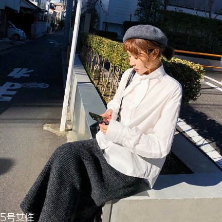 襯衫扣子扣幾個(gè)？襯衫扣子這樣扣