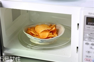 微波爐有什么用 微波爐的16個(gè)小妙招 微波爐有什么用 微波爐的16個(gè)小妙招