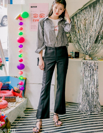 格子上衣配什么褲子好看？打造萌系少女范兒