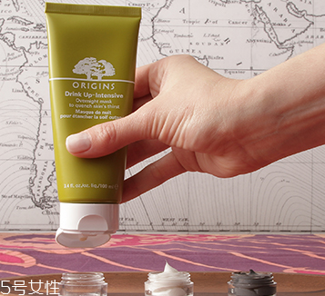 為什么油皮會(huì)變成干皮？三個(gè)油皮護(hù)膚誤區(qū)