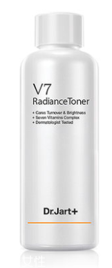 護膚品套裝好還是單品好？護膚小白成套用好處多