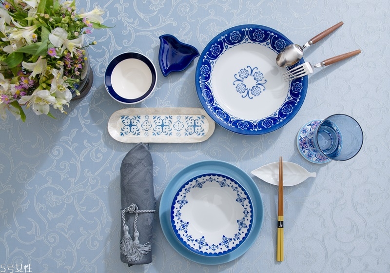 餐桌裝飾布置圖片 餐桌布置的4大重點 餐桌裝飾布置圖片 餐桌布置的4大重點