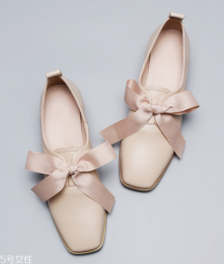 2022流行什么單鞋？有眼光的女生都在穿它