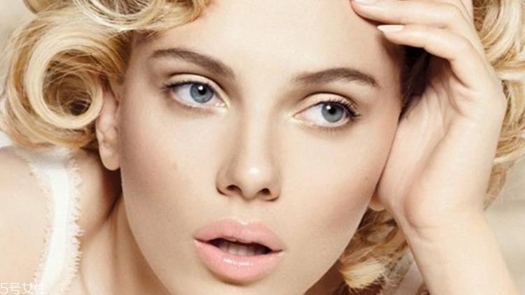 黃皮不適合什么口紅？這4個色號上唇是災難