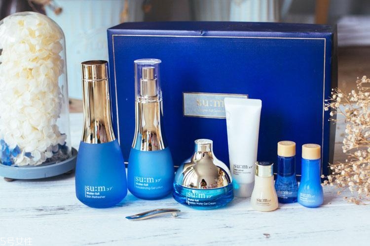 2022什么牌子的護(hù)膚套裝好？水乳組合拯救護(hù)膚初學(xué)者