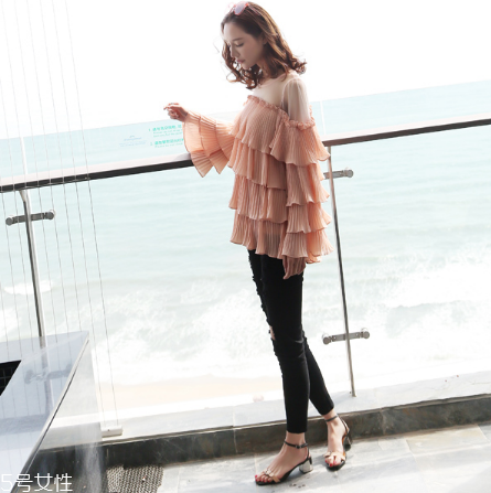 涼鞋前面夾腳怎么辦？涼鞋夾腳輕松解決