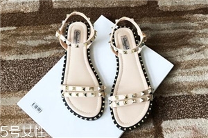 涼鞋跟掉漆了怎么辦？鞋跟掉漆這樣做