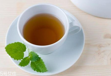 黃精能長期泡水喝嗎 功效及禁忌 黃精能長期泡水喝嗎 功效及禁忌