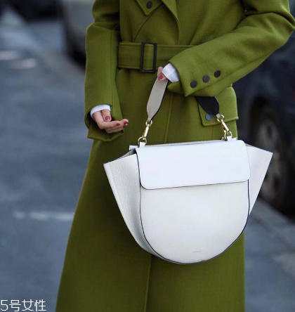 wandler是什么牌子？吸睛又獨特的包包品牌