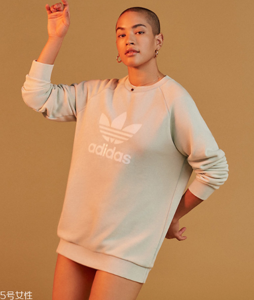 2022最美的減齡衛(wèi)衣 6款最火百搭款衛(wèi)衣 2022最美的減齡衛(wèi)衣 6款最火百搭款衛(wèi)衣