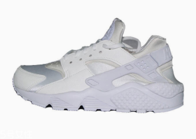 2022春夏流行穿什么中跟鞋？三種款式優(yōu)雅不累腳