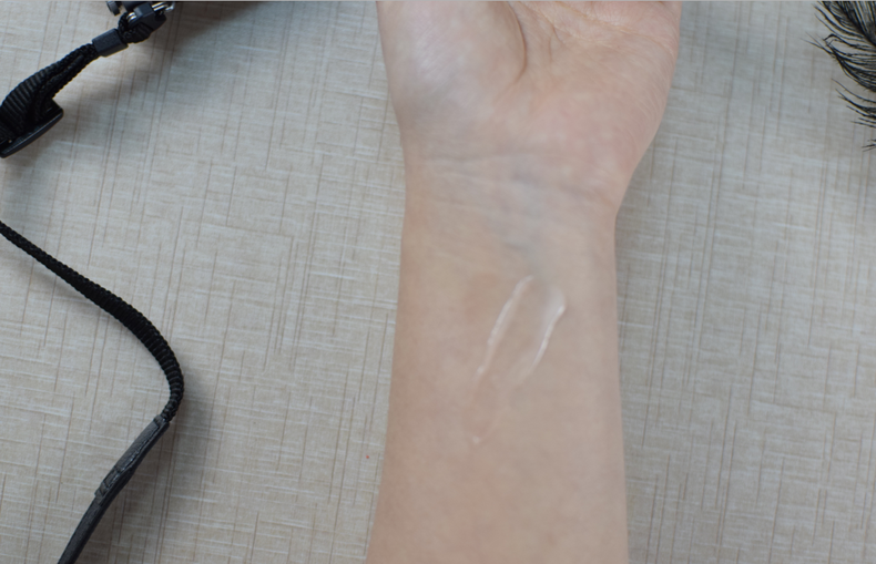 雅詩蘭黛線雕精華適合初老肌嗎？