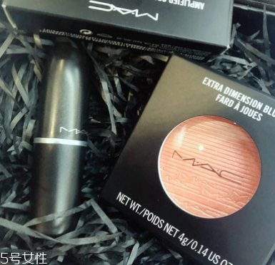 魅可2018新品立體絨光腮紅試色 超閃細(xì)膩光芒 魅可2018新品立體絨光腮紅試色 超閃細(xì)膩光芒