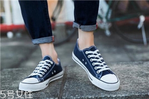 帆布鞋可以放烘干機嗎？帆布鞋最好自然風(fēng)干