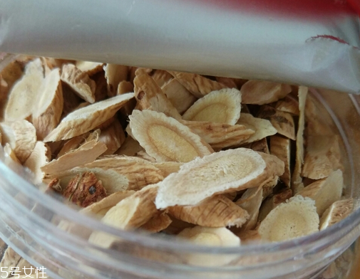 黃芪是什么味道？有點(diǎn)大豆味