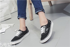 帆布鞋前面擠腳怎么辦？鞋子擠腳要當(dāng)心