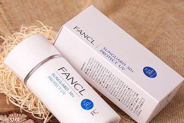 一張臉的防曬用量是多少？脖子上用多少防曬霜？