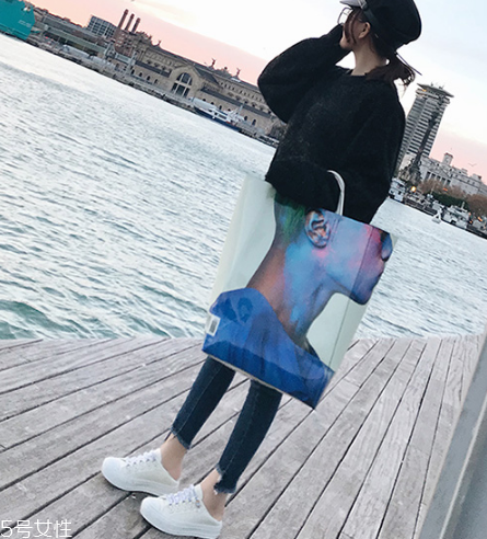 帆布鞋太大了怎么辦？鞋子選碼要仔細