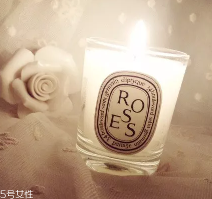 香薰蠟燭可以護膚嗎？燭油冷卻后能按摩肌膚