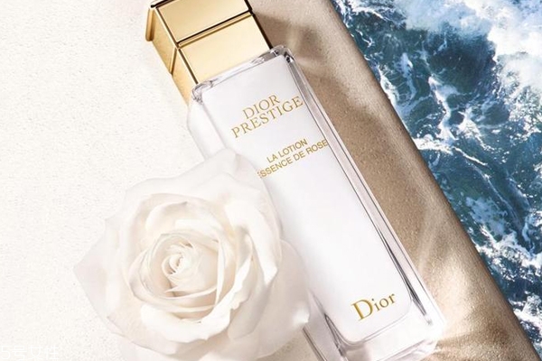 迪奧花蜜水怎么樣？深度滋養(yǎng)干性肌膚