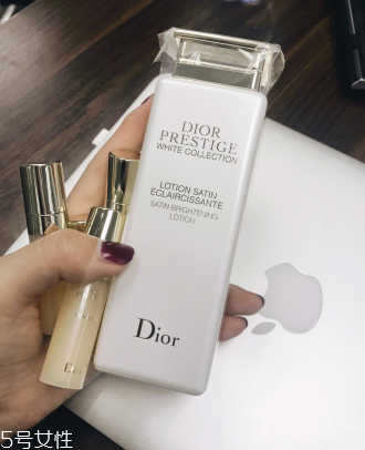 迪奧花蜜水怎么樣？深度滋養(yǎng)干性肌膚