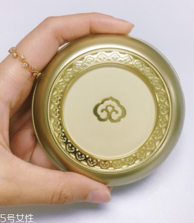 蘭蔻氣墊和后哪個(gè)好用？蘭蔻氣墊vs后黃金氣墊