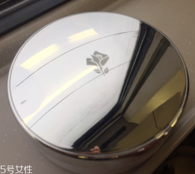 蘭蔻氣墊和后哪個(gè)好用？蘭蔻氣墊vs后黃金氣墊