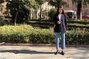 直筒牛仔褲配什么鞋？屬于你的非凡腔調(diào)