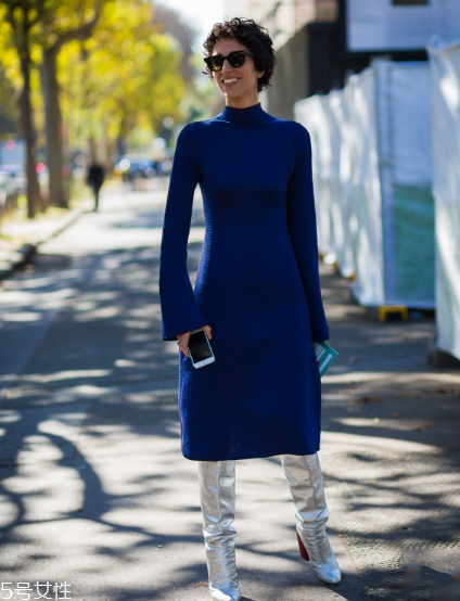 長袖連衣裙配什么鞋子？時髦又好看