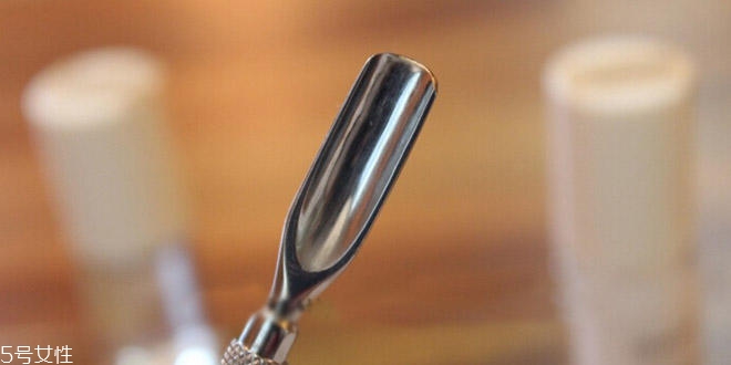 新娘美甲需要哪些工具？新娘美甲diy全攻略