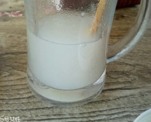 蜂王漿是蜂蜜嗎？并不是一種