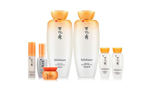 水乳和蘆薈膠哪個(gè)先用 蘆薈膠的常見(jiàn)用途 水乳和蘆薈膠哪個(gè)先用 蘆薈膠的常見(jiàn)用途