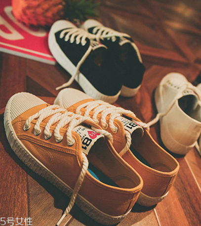 帆布鞋后跟磨腳怎么辦？磨腳要趕緊處理