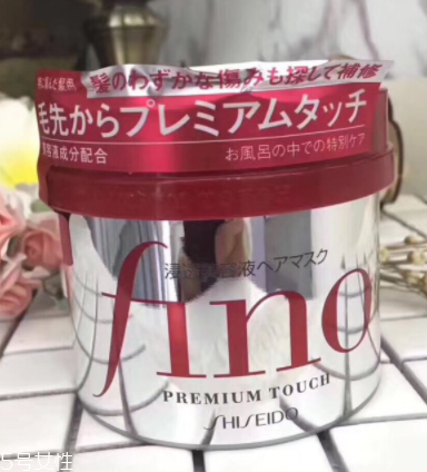 護(hù)發(fā)素沒洗干凈會(huì)怎樣？護(hù)發(fā)素殘留會(huì)導(dǎo)致脫發(fā)嗎？