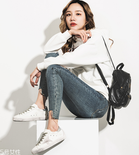 板鞋能爬山嗎？對腳不好