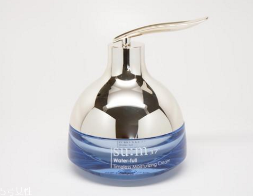 夏天油性皮膚用什么護膚品不油膩 油皮護膚品推薦