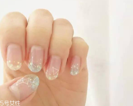 可撕指甲油哪個(gè)牌子好？女神都愛的六款健康指甲油