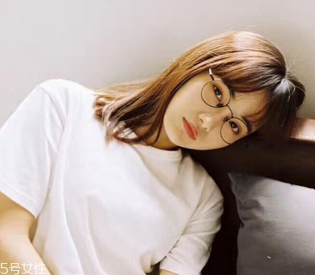 2022年流行什么樣的眼鏡？瞬間改變你的氣質(zhì)