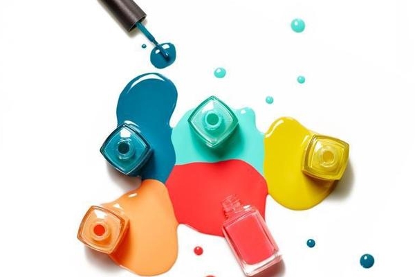 涂一次指甲油多久卸掉？最好是半個(gè)月卸掉