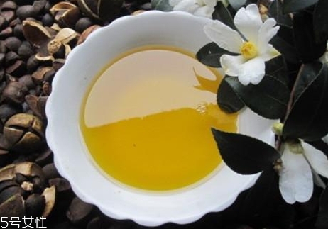 山茶油可以炒菜嗎 炒菜時油煙很少 山茶油可以炒菜嗎 炒菜時油煙很少